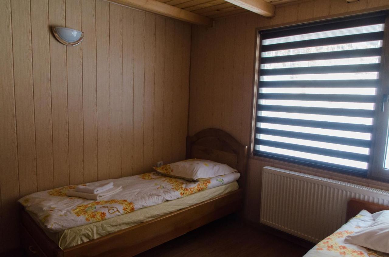Cabana Valea Bradului Nucşoara Esterno foto